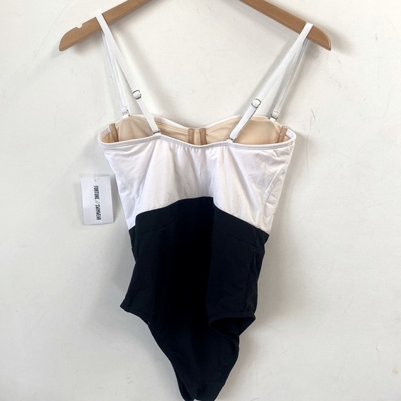 (B21) Fortune Swimwear Leona Underwire One-piece Black/White Swimsuit, Sz S, NWT - Picture 4 of 8